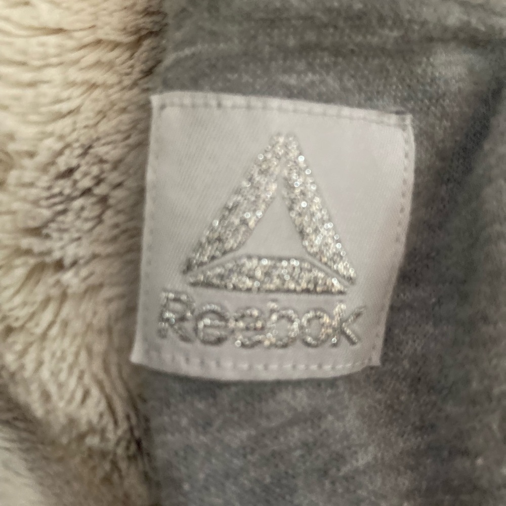Grey Reebok sweatpants - Picture 2 of 4